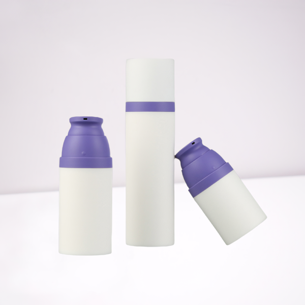 Airless bottle for liquid foundations