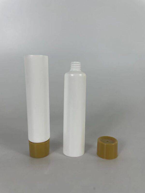 OEM cosmetic packaging tubeAmple Cosmetic Packaging