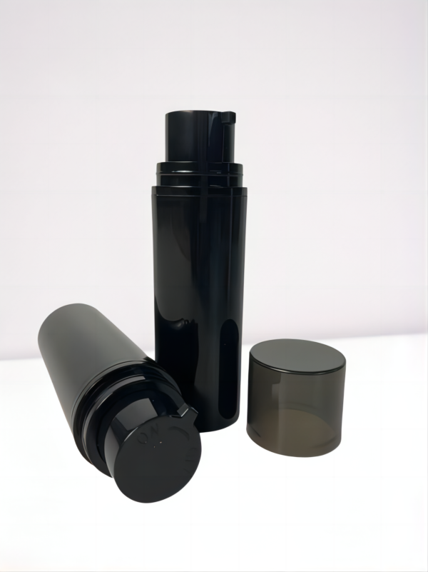 Refillable powder spray bottle for cosmeticsAmple Cosmetic Packaging